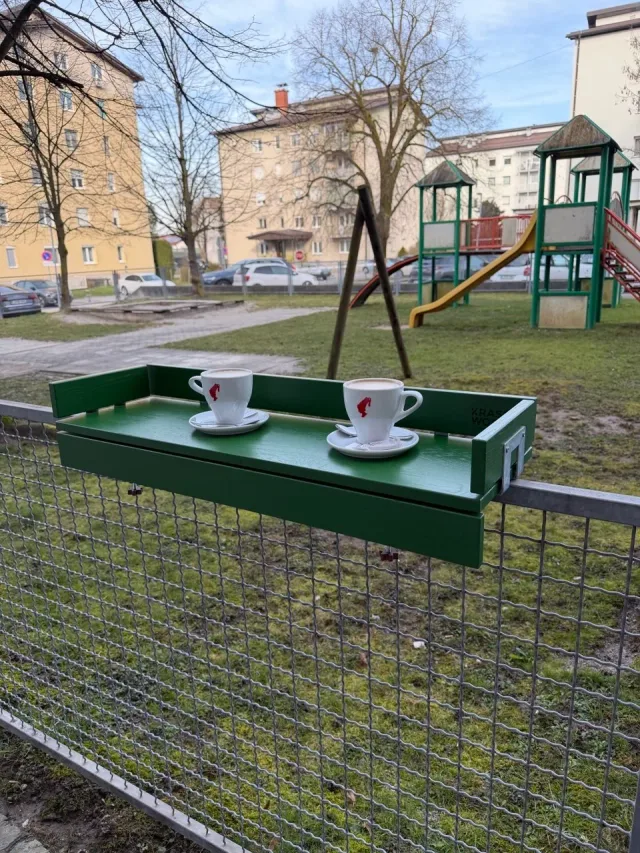 Kraswood balkonbar grün Kaffee parkblick